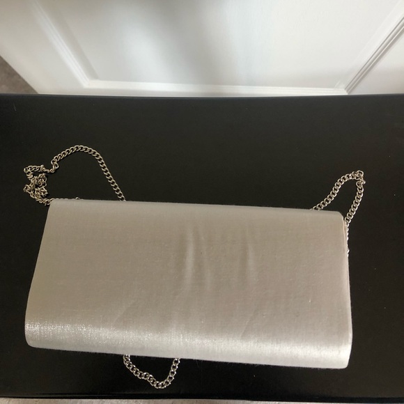 Women’s Clutch - Picture 2 of 3